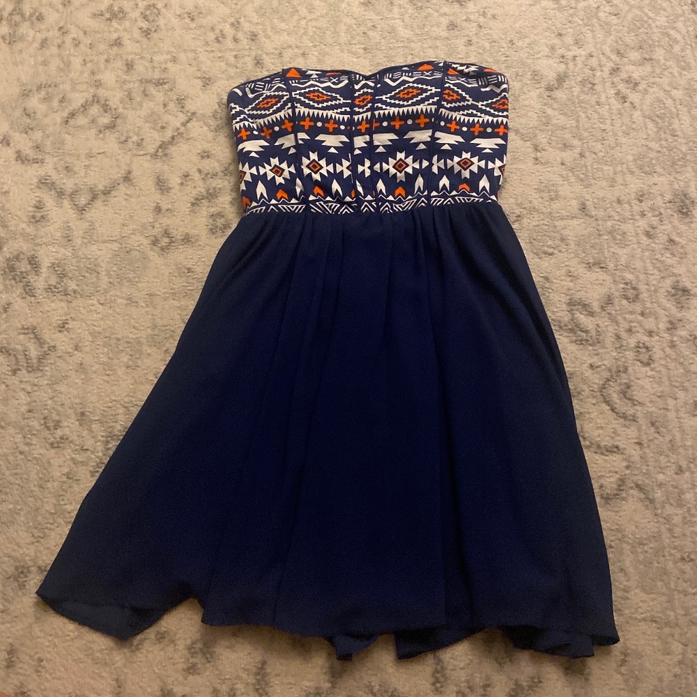 Strapless padded dress